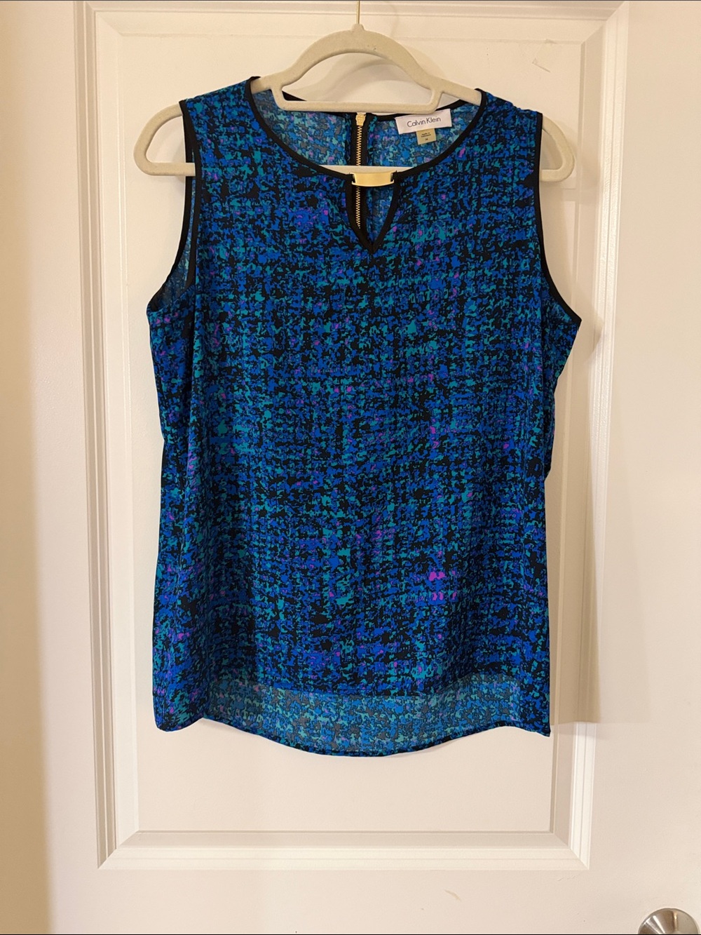 Calvin Klein Blue and Teal Abstract Sleeveless Camisole